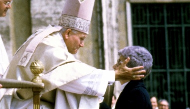 testveri-kapcsolat-az-egyhaz-sziveben-ii-janos-pal-papa-es-chiara-lubich