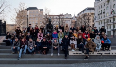 fiatal-szineszek-egyutt-a-valtozasert