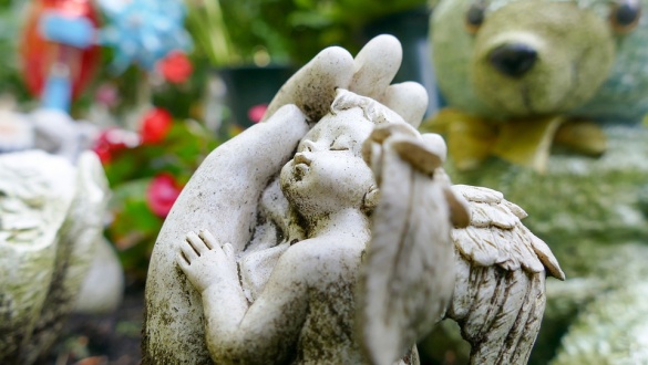 isten-adta-isten-elvette