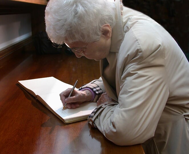 Utazás a Mennyországban 4/12: Fénnyel írt betűk utazas-a-mennyorszagban-4-12-fennyel-irt-betuk