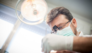 fogas-kerdesek-beszelgetes-dr-jaky-laszlo-fogorvossal