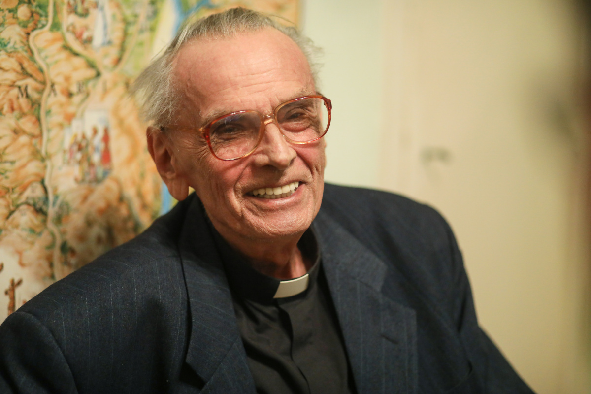 Tarjányi Béla: A szeretet legtökéletesebb formája az egység tarjanyi-bela-a-szeretet-legtokeletesebb-formaja-az-egyseg