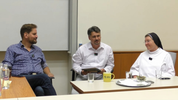 eltero-meggyozodesek-kozos-ertekek-parbeszed-a-kozjorol