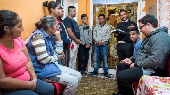 lehet-e-nyelv-helyett-etnokonyhara-identitast-epiteni