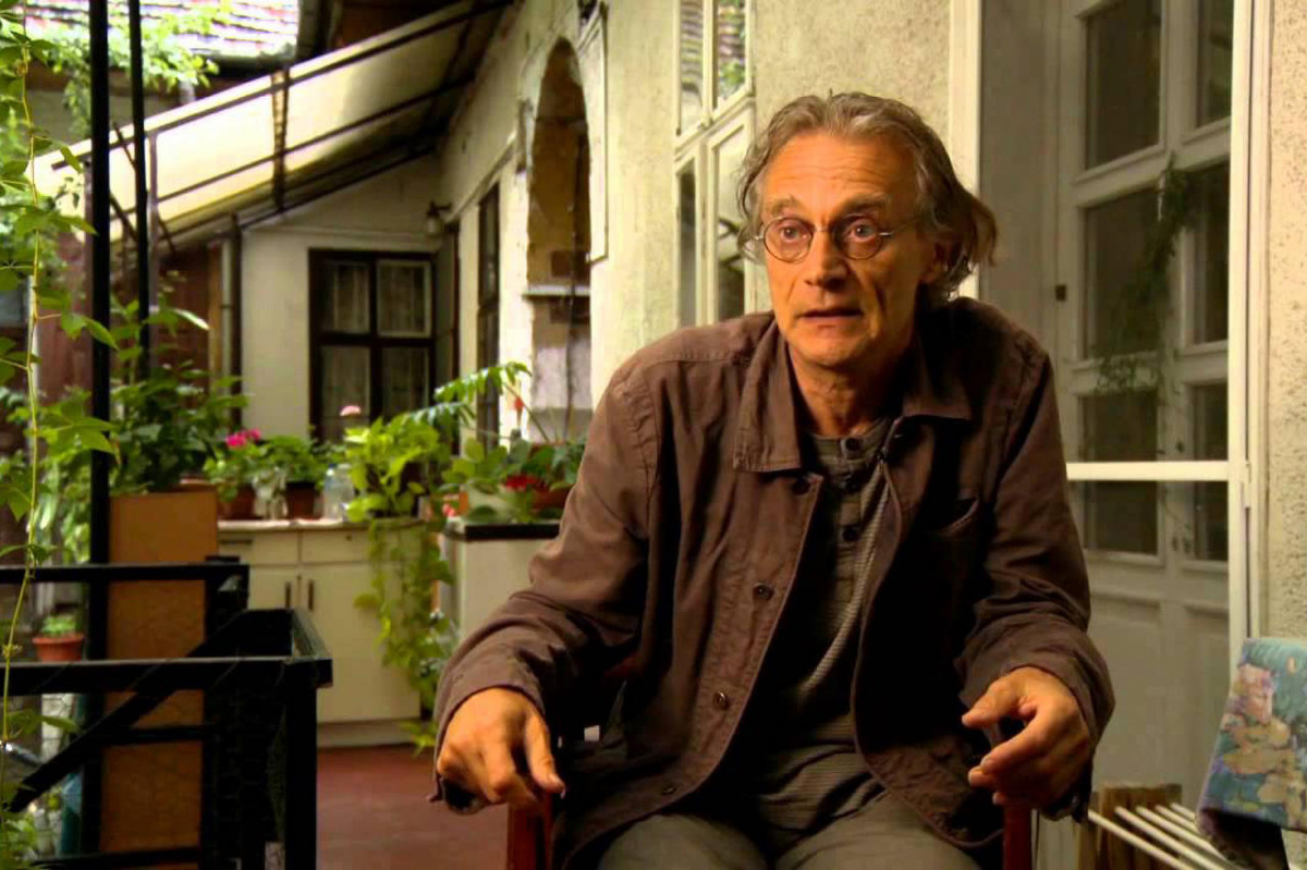 „A rosszul begombolt mellényt újra kell gombolni” – Dér András rendező az SZFE átalakításáról a-rosszul-begombolt-mellenyt-ujra-kell-gombolni-der-andras-rendezo-az-szfe-atalakitasarol