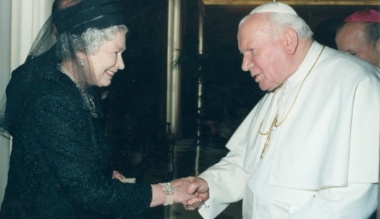 ii-erzsebet-osszetartas-kiralynoje