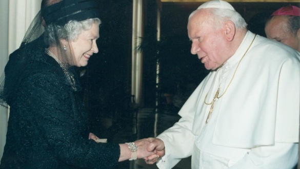 ii-erzsebet-osszetartas-kiralynoje