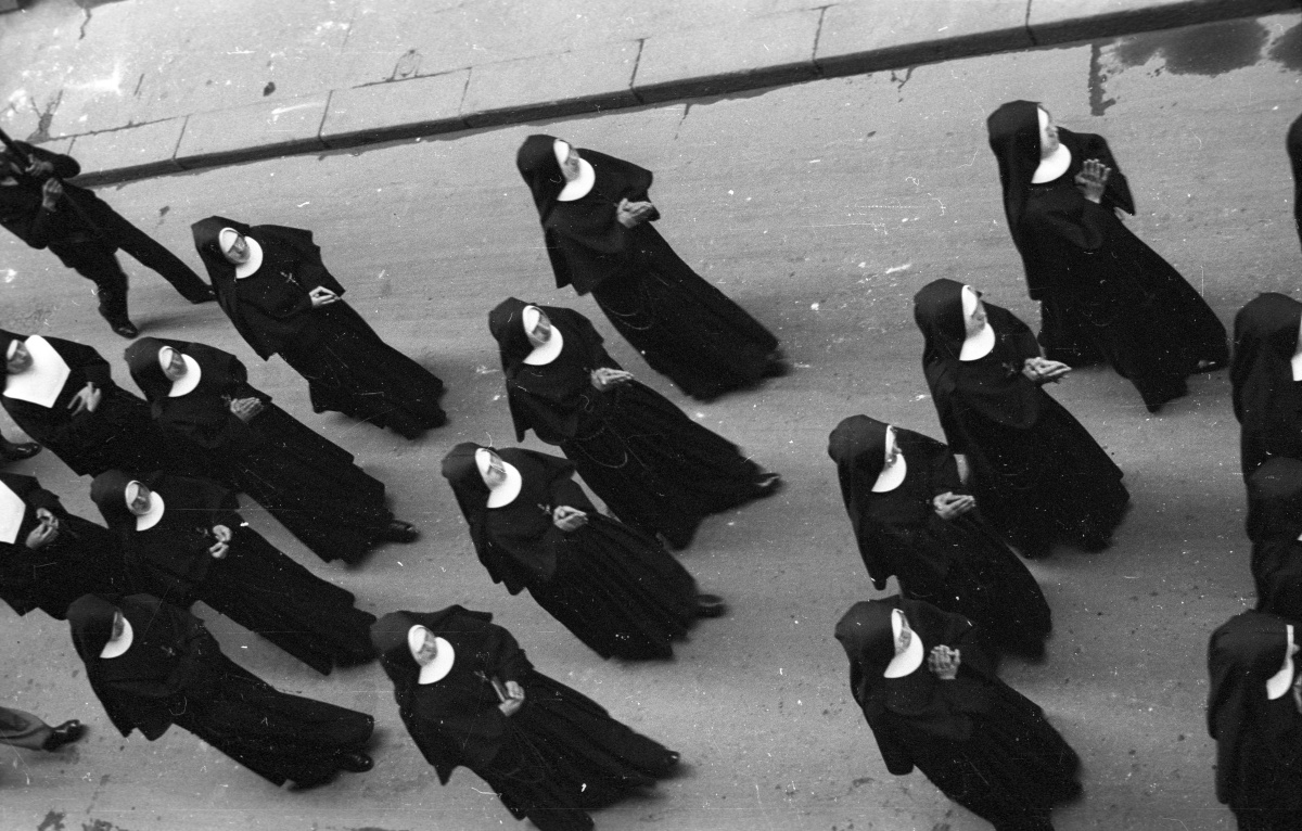 Mentünk a bizonytalanságba, Jézusért valóban elhagyva mindent mentunk-a-bizonytalansagba-jezusert-valoban-elhagyva-mindent