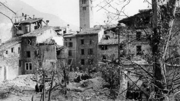 nem-igaz-hogy-minden-osszeomlik