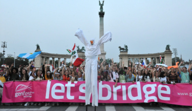 genfest-tiz-ev-tavlataban