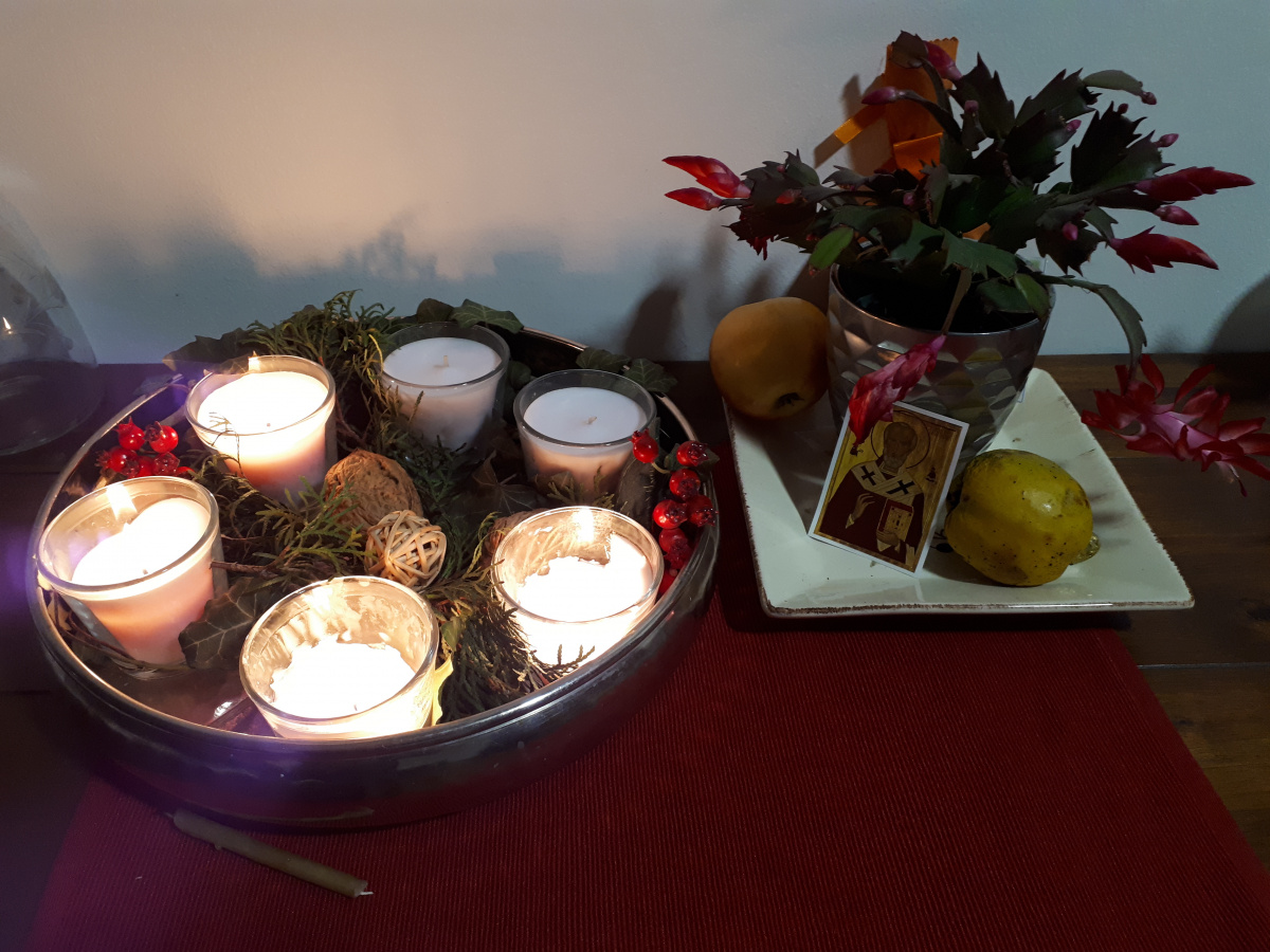 Hat szál gyertya – egy görögkatolikus innováció hat-szal-gyertya