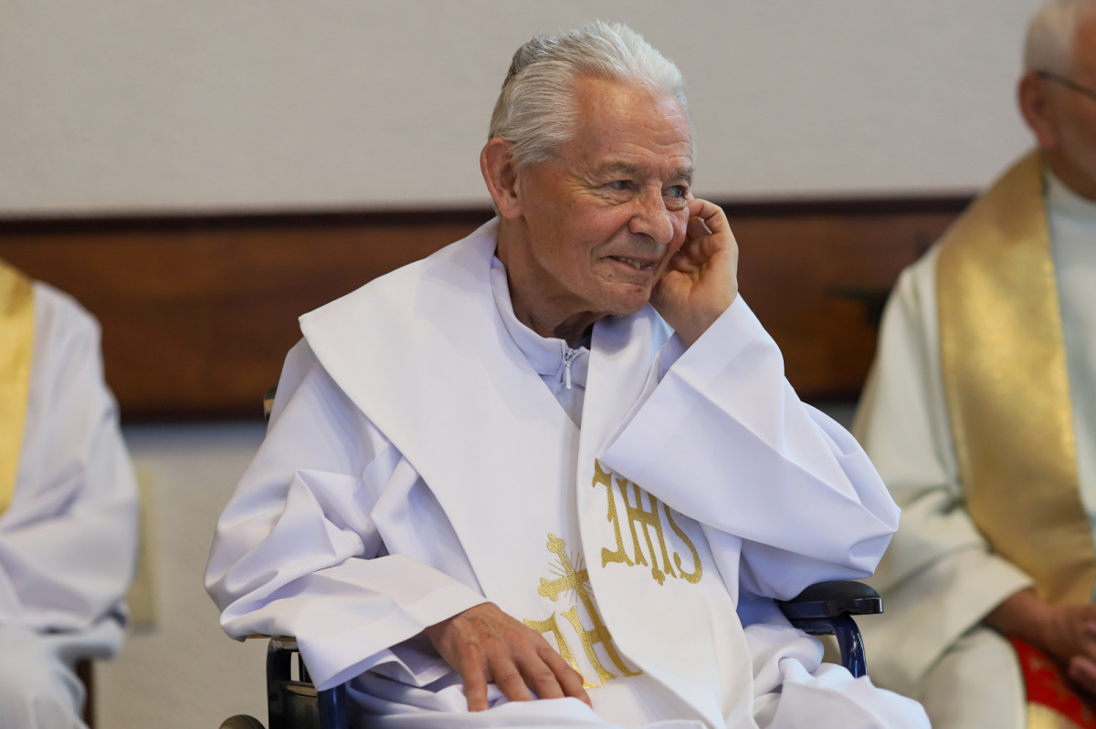 Testvéri látással – Beszélgetés a gyémántmisés Tomka Ferenccel testveri-latassal-beszelgetes-a-gyemantmises-tomka-ferenccel