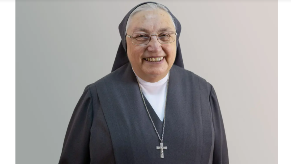 yvonne-reungoat-nover-orommel-az-egyhaz-szolgalataban