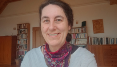 egy-vallas-nelkuli-elettol-a-szerzetessegig-beszelgetes-czako-agnes-noverrel