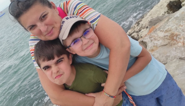 a-duchenne-szindromas-testverpar-edesanyja-hogy-valora-valhasson-egy-alom-a-gyogyulasuk