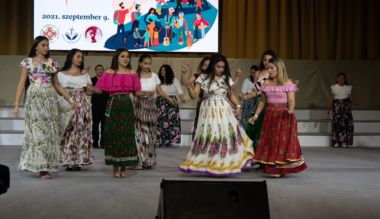 van-helyunk-befogadott-az-egyhaz-s-a-lelkunk-istenre-ehes