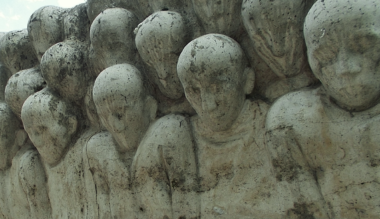 vilagossagot-akkor-lattunk-amikor-kinyitottak-a-vasajtot-a-kommunizmus-aldozataira-emlekezunk