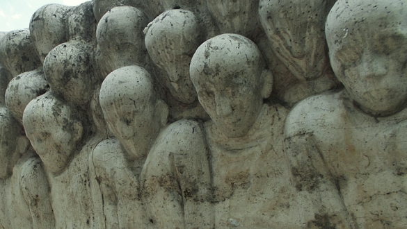 vilagossagot-akkor-lattunk-amikor-kinyitottak-a-vasajtot-a-kommunizmus-aldozataira-emlekezunk