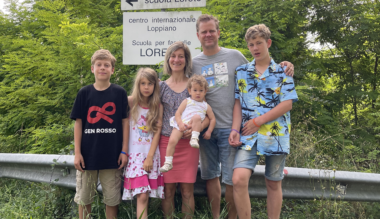 csaladiskola-loppianoban