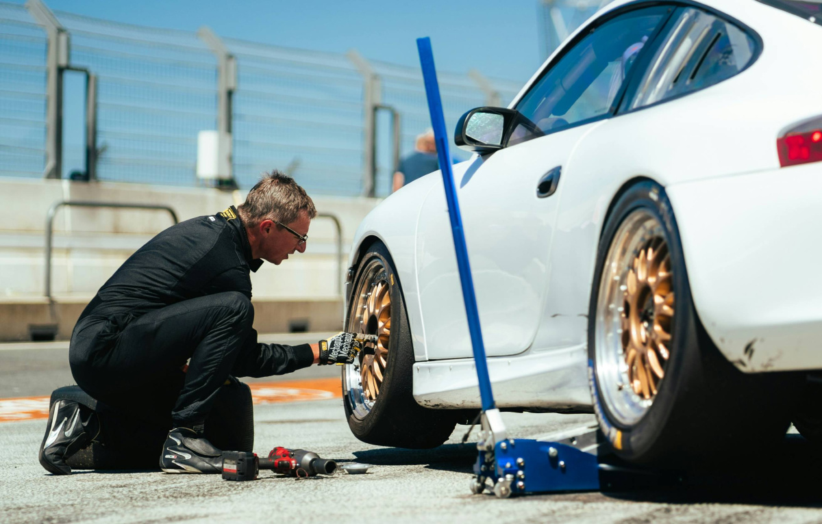 Defekt másként és egyéb történetek defekt-maskent-es-egyeb-tortenetek