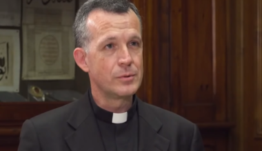 abuzus-az-egyhazban-onreflexio-es-megujulo-karizma-szukseges