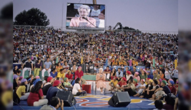 hittunk-isten-szereteteben-es-mi-is-szerettuk-ot