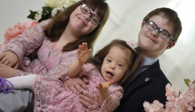 harom-down-szindromas-gyermek-akikre-vagytak