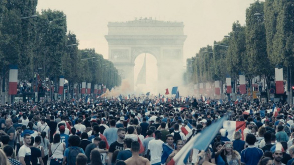 egy-zuhano-tarsadalomrol-nyomorultak-2019-filmajanlo