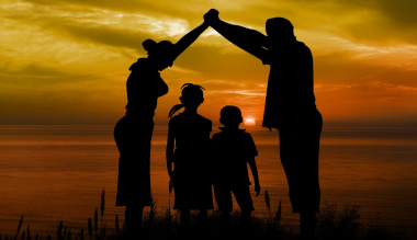 nem-a-golya-hozta-most-akkor-konnyebb-vagy-nehezebb-lesz-az-orokbefogadas