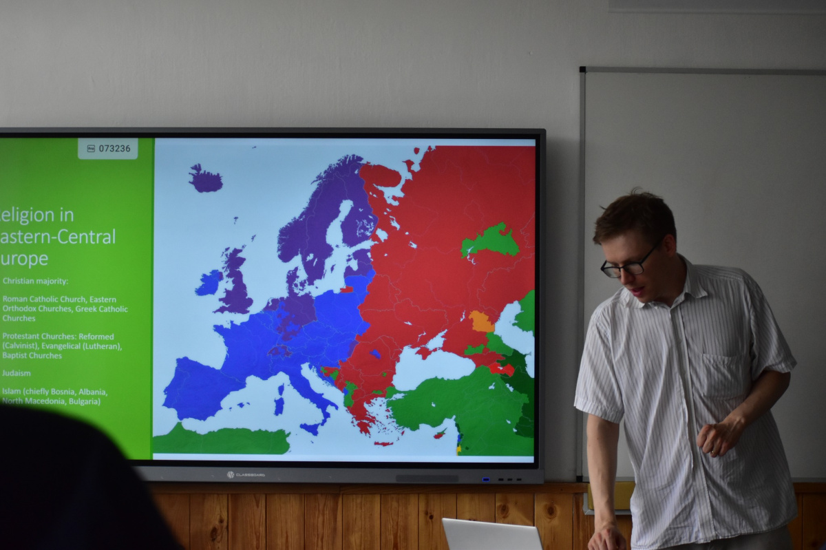 Sokféleképpen összetartozunk! – Európa keletibb felének közösségisége sokfelekeppen-osszetartozunk