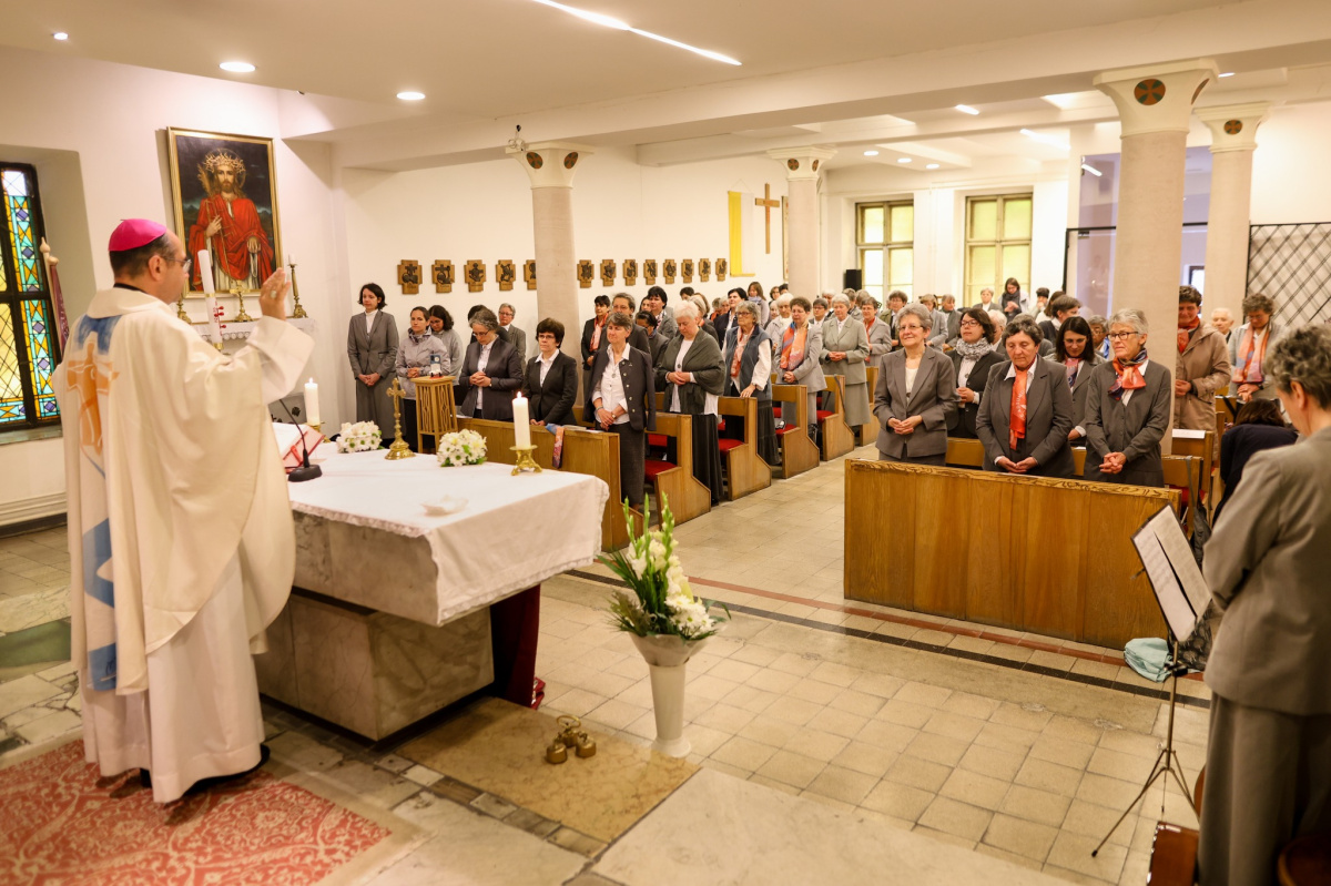 Élet a Szentlélek örömében – a Szociális Testvérek Társaságának 100. évfordulója szentlelek-oromeben-szocialis-testverek
