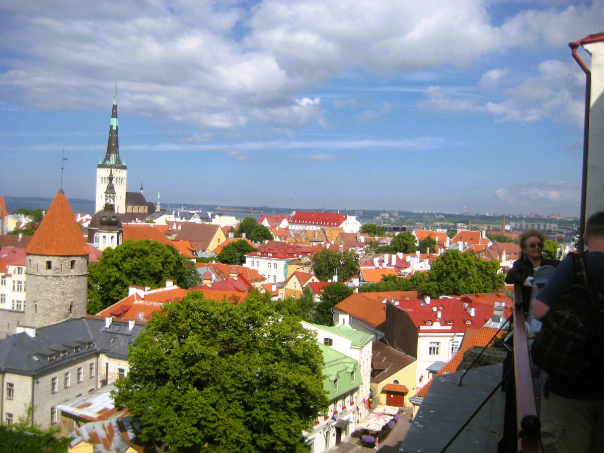 esztek-es-magyarok-mi-kot-ossze-minket