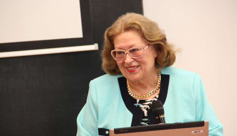 anya-nagymama-tudos-beszelgetes-klaudy-kinga-professzorral