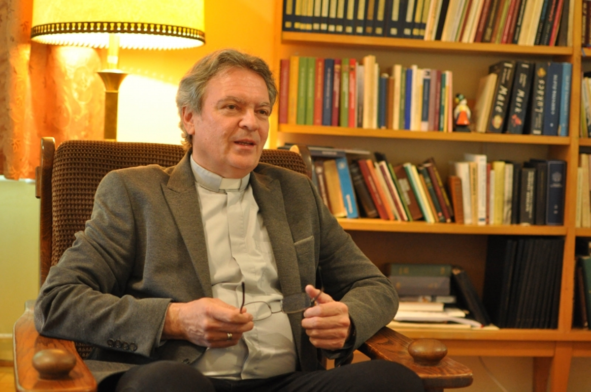 „A papok lelki jóllétéért dolgozom” – interjú Tóth András mentálhigiénés pappal interju-toth-andras-mentalhigienes-pap